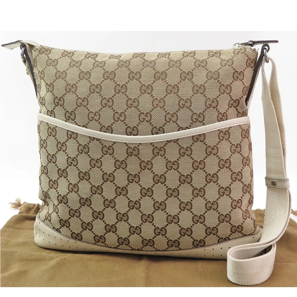 Authenticated Gucci Sherry Messenger Abbey Shoulder Bag